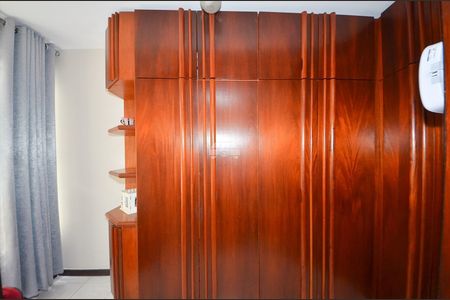 16_photo/94dcfa566f.9bca8a6f75a36323-ATLAS-8f0aeaaa-b3a3-405a-b5ae-55b494c74bf5.jpg de casa à venda com 3 quartos, 200m² em Boqueirão, Curitiba