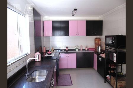 7_photo/94dcfa5671.cacb7a00f9d29669-ATLAS-b6302d02-b29d-4570-8d13-2a2e9267b87c.jpg de casa à venda com 4 quartos, 250m² em Boqueirão, Curitiba