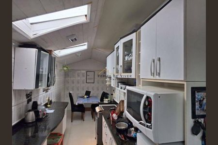 8_photo/94dcfa5681.b24f461dd044bca0-ATLAS-ee705980-4aa9-4d4a-9e78-5d2240fe8ccc.jpg de casa à venda com 3 quartos, 110m² em Boqueirão, Curitiba