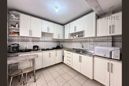 5_photo/94dcfa5727.c1e77ce95e35a1f5-ATLAS-a59fecd7-2f3a-4a2b-857b-21304d864516.jpg de casa à venda com 4 quartos, 104m² em Boqueirão, Curitiba