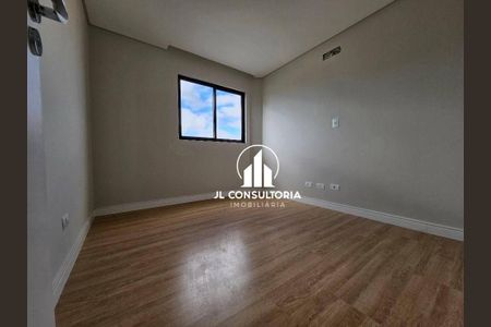 3_photo/94dcfa57e3.93bfd9d334e5fd18-ATLAS-49fdd1a5-01d8-4c5a-be64-0210404be1ec.jpg de casa à venda com 4 quartos, 166m² em Boqueirão, Curitiba