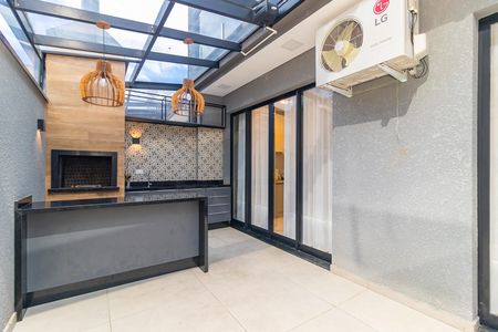 2_photo/94dcfa5a0f.59b9fa3339c8dcb8-ATLAS-677513cf-3d24-4024-960a-d6ecdcad2d65.jpg de casa à venda com 3 quartos, 160m² em Alto Boqueirão, Curitiba