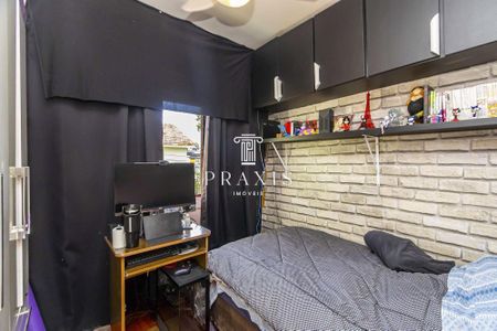 27_photo/94dcfa5aed.afd3d3300d272eb6-ATLAS-8fc9a479-a550-4a2d-aece-d3faa25db99e.jpg de casa à venda com 3 quartos, 74m² em Boqueirão, Curitiba