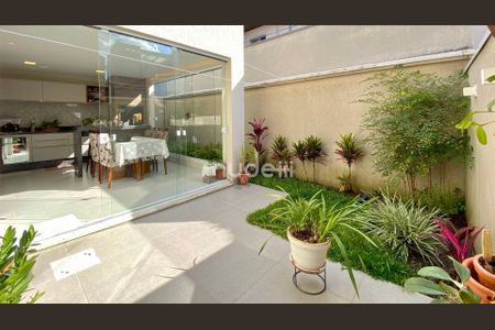 17_photo/94dcfa5b77.214f1719a8b31903-ATLAS-bdf957be-d920-4b11-b2fc-7ca91a88bee5.jpg de casa à venda com 3 quartos, 122m² em Boqueirão, Curitiba