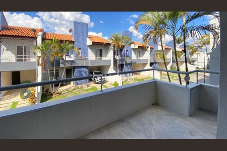 32_photo/94dcfa5b77.214f1719a8b31903-ATLAS-c4f9db5c-e0eb-4bb8-ad1d-d64cd7a3b02e.jpg de casa à venda com 3 quartos, 122m² em Boqueirão, Curitiba