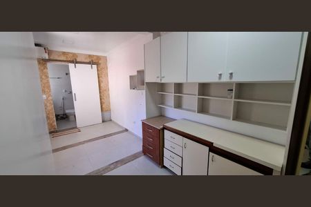 4_photo/94dcfa5b77.5afd90b9c05d4dec-ATLAS-50eecfed-52b8-44d7-9a47-83f7ae2eda3e.jpg de casa à venda com 3 quartos, 160m² em Boqueirão, Curitiba