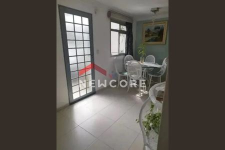 3_photo/94dcfa5b77.5afd90b9c05d4dec-ATLAS-fea2f652-ef69-41af-9d50-15f724e4313b.jpg de casa à venda com 3 quartos, 160m² em Boqueirão, Curitiba