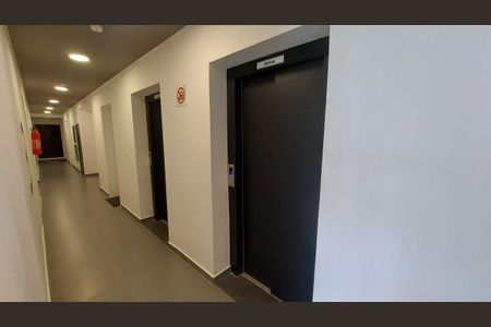 2_photo/94dcfa5c85.e5c1dbf3952ec410-ATLAS-c8479e8c-a081-4a83-998f-d7d575f35c3d.jpg de apartamento à venda com 1 quarto, 37m² em Alto Boqueirão, Curitiba