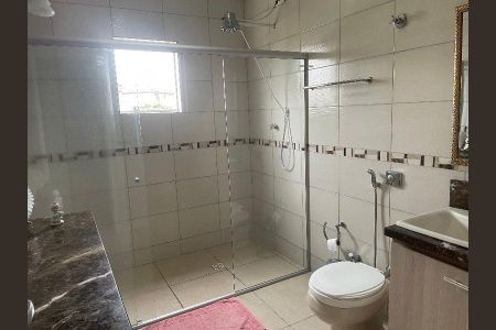 7_photo/94dcfa8519.a944a7ef88bd55c6-ATLAS-46e3667a-4b30-4b32-9e5c-acf53e123fa7.jpg de casa à venda com 4 quartos, 270m² em Uberaba, Curitiba