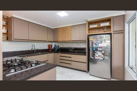 4_photo/94dcfa8a31.adfe693aa2b53e17-ATLAS-3a791f62-d75d-4abb-b7fe-ea7f4dce5432.jpg de casa à venda com 3 quartos, 142m² em Boqueirão, Curitiba