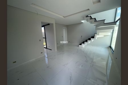 7_photo/94dcfa8e45.d9aca1be0658b6fb-ATLAS-fb77d8cc-2b97-4fc5-a075-944464abf773.jpg de casa à venda com 3 quartos, 108m² em Uberaba, Curitiba