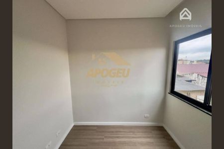 16_photo/94dcfa8e45.dc7b031a1d7e8bb1-ATLAS-6c699fa5-9073-4ba1-aded-8b5d56f35e04.jpg de casa à venda com 3 quartos, 108m² em Uberaba, Curitiba