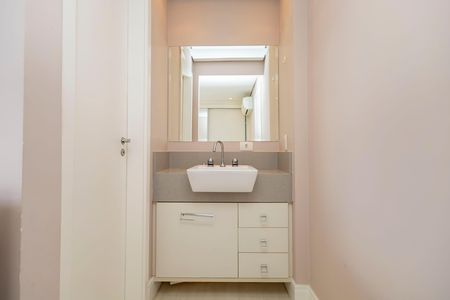 23_photo/94dcfa8e75.ba1c0bc9cbfcae1e-ATLAS-e359399e-ccc9-47cb-a375-add67fecbdb7.jpg de apartamento à venda com 3 quartos, 179m² em Uberaba, Curitiba