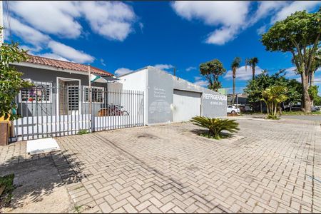 26_photo/94dcfa8ecd.26dc6cb80f3e86b0-ATLAS-fe3b1885-6aff-44a6-bf58-3e127a9d969c.jpg de casa à venda com 2 quartos, 300m² em Uberaba, Curitiba