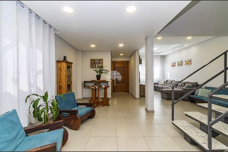 9_photo/94dcfa906d.ac3a195a1812d689-ATLAS-ff355e55-a934-442b-81b7-a5e760d891e5.jpg de casa à venda com 4 quartos, 216m² em Uberaba, Curitiba