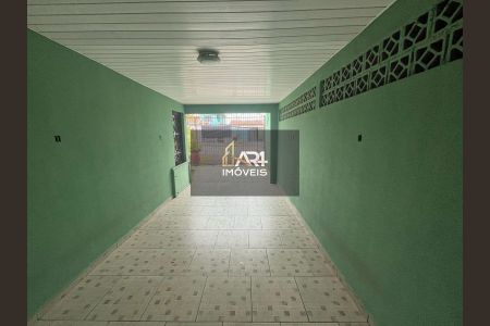 6_photo/94dcfa91d9.59b9fa3339c8dcb8-ATLAS-2a1c0eec-61eb-44ae-b74c-33388e642f4d.jpg de casa à venda com 3 quartos, 125m² em Uberaba, Curitiba