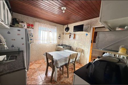 10_photo/94dcfa9233.b60f5a7682bed42c-ATLAS-1ee0a7cb-7b19-4197-a86b-d50912260128.jpg de casa à venda com 5 quartos, 180m² em Uberaba, Curitiba