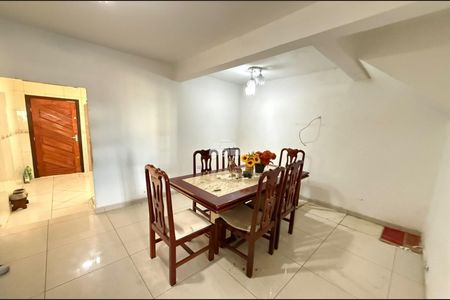 5_photo/94dcfa9233.b60f5a7682bed42c-ATLAS-54a2af1b-f239-4ab5-a2bd-ea62a4aa405d.jpg de casa à venda com 5 quartos, 180m² em Uberaba, Curitiba