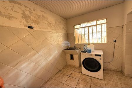 14_photo/94dcfa9233.b60f5a7682bed42c-ATLAS-5bb7a0e1-ea49-4eba-be41-0f9e9b635d07.jpg de casa à venda com 5 quartos, 180m² em Uberaba, Curitiba