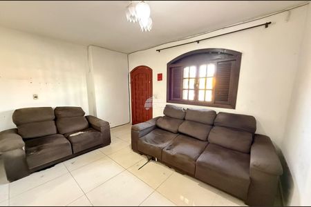 4_photo/94dcfa9233.b60f5a7682bed42c-ATLAS-b090cecb-ef83-45f8-9738-562ed14839bb.jpg de casa à venda com 5 quartos, 180m² em Uberaba, Curitiba
