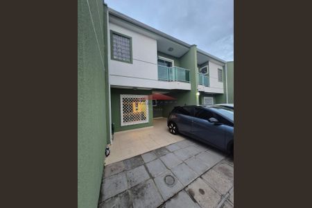 3_photo/94dcfa9461.5cacb5cd1a05b02e-ATLAS-0b63f37e-68a1-48b2-90c9-d0b7e44ddc15.jpg de casa à venda com 3 quartos, 110m² em Uberaba, Curitiba