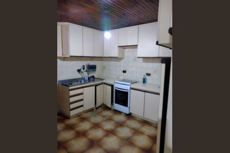 7_photo/94dcfa95d9.59abdc00308a7dc6-ATLAS-44b11bdf-8c0b-4e31-9b7d-acf6e2f576e6.jpg de casa à venda com 4 quartos, 172m² em Uberaba, Curitiba