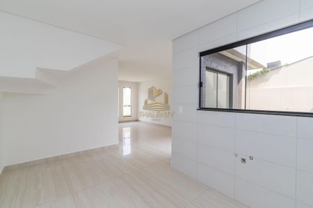 6_photo/94dcfa9661.c06c3c5dbfc3661b-ATLAS-123a0052-b4f4-48e5-8db6-0b97d07324ba.jpg de casa à venda com 3 quartos, 140m² em Uberaba, Curitiba