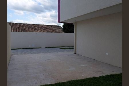 24_photo/94dcfa9661.f9827d8d128fee5f-ATLAS-397f8666-85d1-4824-b68a-fb02c03a997f.jpg de casa à venda com 3 quartos, 107m² em Uberaba, Curitiba