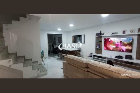 5_photo/94dcfa9661.f9827d8d128fee5f-ATLAS-bd019ab8-87af-4bab-b1ca-85637a43eb1c.jpg de casa à venda com 3 quartos, 107m² em Uberaba, Curitiba