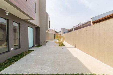 12_photo/94dcfa9663.a75a1e7e2ac359b6-ATLAS-2e6f6d0b-e407-400a-8f1c-d7099a0c7f1a.jpg de casa à venda com 3 quartos, 110m² em Uberaba, Curitiba