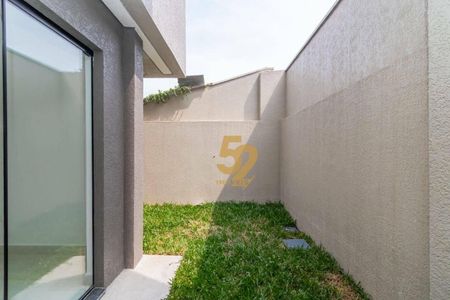 11_photo/94dcfa9663.a75a1e7e2ac359b6-ATLAS-cb407d3d-e35d-4ce7-9d4e-c24e7072b769.jpg de casa à venda com 3 quartos, 110m² em Uberaba, Curitiba