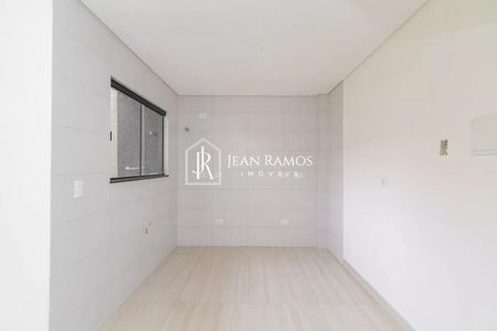 4_photo/94dcfa9663.ec7180ed9404f823-ATLAS-6d31b8be-3369-4fd2-adef-0dbd46d99dbc.jpg de casa à venda com 3 quartos, 110m² em Uberaba, Curitiba