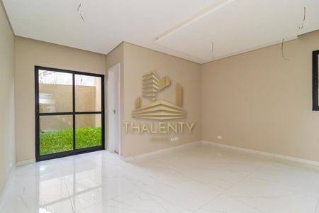 5_photo/94dcfa9691.56f87905458f71eb-ATLAS-a201fa76-80d2-494e-8893-e955d7ab9fd1.jpg de casa à venda com 3 quartos, 61m² em Uberaba, Curitiba