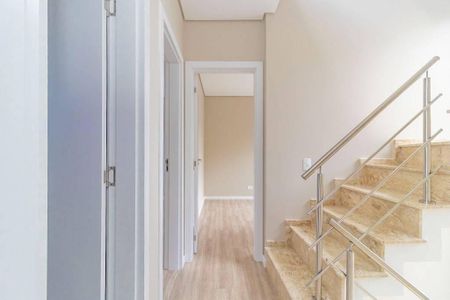 8_photo/94dcfa9697.886c86d5d8a99e2d-ATLAS-14c5f04e-1449-4cb7-ab18-2e681fbfcc4f.jpg de casa à venda com 3 quartos, 96m² em Uberaba, Curitiba