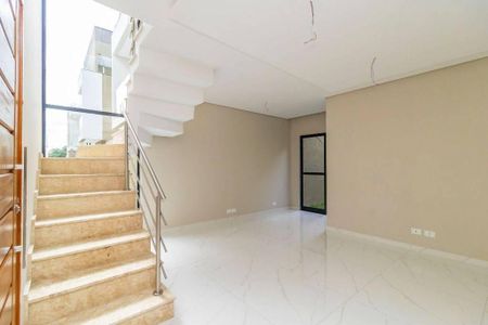 2_photo/94dcfa9697.886c86d5d8a99e2d-ATLAS-972a9fe0-50b6-4e4b-871a-9f0bb2bce62f.jpg de casa à venda com 3 quartos, 96m² em Uberaba, Curitiba