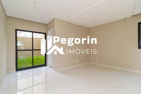 5_photo/94dcfa9697.c8b1397654349ceb-ATLAS-7041c1be-33a1-450a-8a9f-052d27137fff.jpg de casa à venda com 3 quartos, 104m² em Uberaba, Curitiba