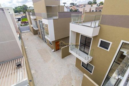 28_photo/94dcfa9697.f0d80e315d5f746a-ATLAS-5a006d3c-ec2d-47c1-8dc1-799794cd8af8.jpg de casa à venda com 3 quartos, 96m² em Uberaba, Curitiba
