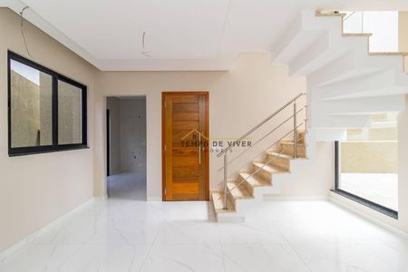 5_photo/94dcfa9697.f0d80e315d5f746a-ATLAS-b50de1c8-46c5-44b9-a179-c53aee99dc52.jpg de casa à venda com 3 quartos, 96m² em Uberaba, Curitiba