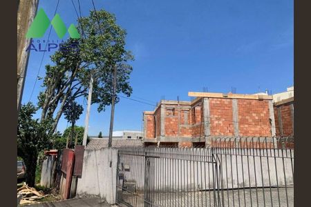 11_photo/94dcfa969b.938245207d280df5-ATLAS-e0833da8-288b-498b-b840-a4d77d69dd5a.jpg de casa à venda com 3 quartos, 107m² em Uberaba, Curitiba