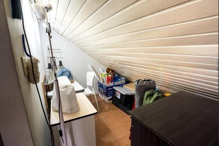 6_photo/94dcfa96b9.0ab48b55ce22f00a-ATLAS-1e96980d-92c6-47f7-b566-06c652ff951a.jpg de casa à venda com 3 quartos, 90m² em Uberaba, Curitiba