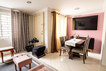 24_photo/94dcfa96b9.0ab48b55ce22f00a-ATLAS-dfc5322a-9aff-4023-bd89-02140e7e7fda.jpg de casa à venda com 3 quartos, 90m² em Uberaba, Curitiba