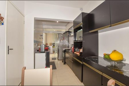 6_photo/94dcfa96b9.82be18ad98973cde-ATLAS-c8c3666e-b757-4389-a5e6-1fc093f2f9a3.jpg de casa à venda com 3 quartos, 84m² em Uberaba, Curitiba