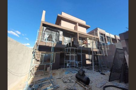 1_photo/94dcfa96d9.ad3acc9b0d20ce68-ATLAS-d8f7754b-4157-421e-90d0-2135d42f2179.jpg de casa à venda com 3 quartos, 112m² em Uberaba, Curitiba