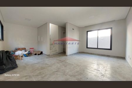 6_photo/94dcfa96d9.c06c3c5dbfc3661b-ATLAS-54db7c4c-1b6d-46f4-9179-2a567a3c2670.jpg de casa à venda com 3 quartos, 95m² em Uberaba, Curitiba