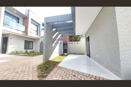 9_photo/94dcfa96d9.c06c3c5dbfc3661b-ATLAS-90b9560d-c502-4914-b826-4cfa57619ab2.jpg de casa à venda com 3 quartos, 95m² em Uberaba, Curitiba