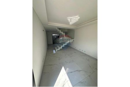 3_photo/94dcfa96e9.659d7f3f71f48841-ATLAS-1383cbcd-0936-418d-b454-0b135641fc90.jpg de casa para alugar com 3 quartos, 109m² em Uberaba, Curitiba