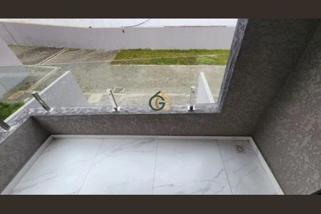 11_photo/94dcfa96e9.659d7f3f71f48841-ATLAS-6d1f2d8a-c8c4-49d0-b935-768c5267ef8a.jpg de casa à venda com 3 quartos, 132m² em Uberaba, Curitiba