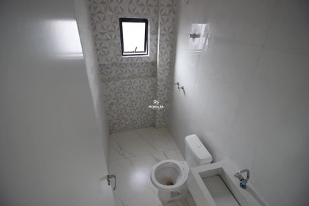 2_photo/94dcfa96e9.9cfabea76bbe0c99-ATLAS-9880fe64-0576-4d01-a00d-1d64303b5164.jpg de casa à venda com 3 quartos, 105m² em Uberaba, Curitiba