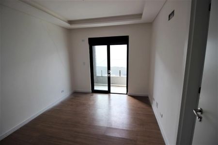 14_photo/94dcfa96e9.9cfabea76bbe0c99-ATLAS-ebb376d9-21ec-4d33-8538-aab84ed3be45.jpg de casa à venda com 3 quartos, 105m² em Uberaba, Curitiba