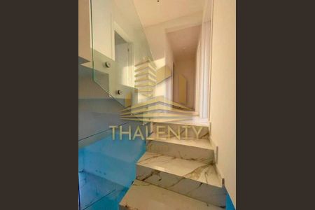 8_photo/94dcfa96e9.a9ad82c0a29b9a19-ATLAS-409c0db8-057d-47b1-8cd8-dee1e46d686a.jpg de casa à venda com 3 quartos, 138m² em Uberaba, Curitiba